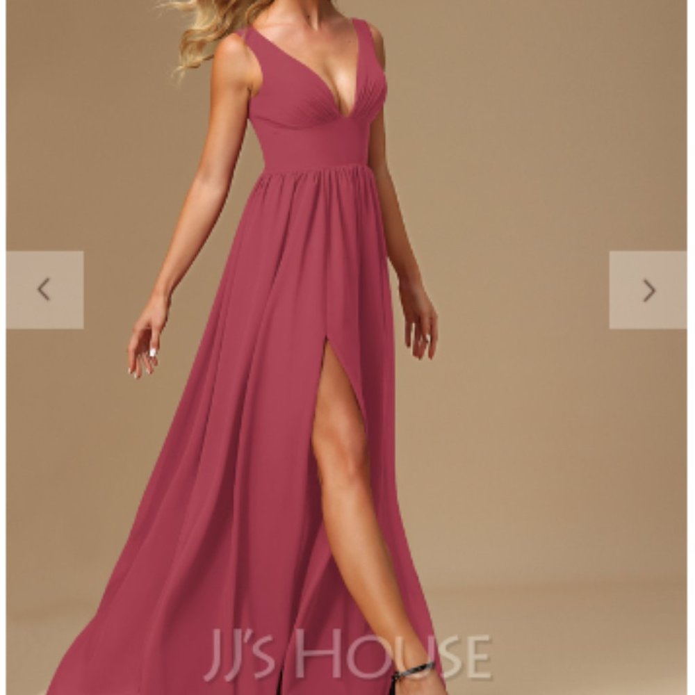 Bridesmaid dress in cinnamon rose color